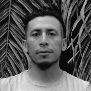 Headshot of Raúl Ayala